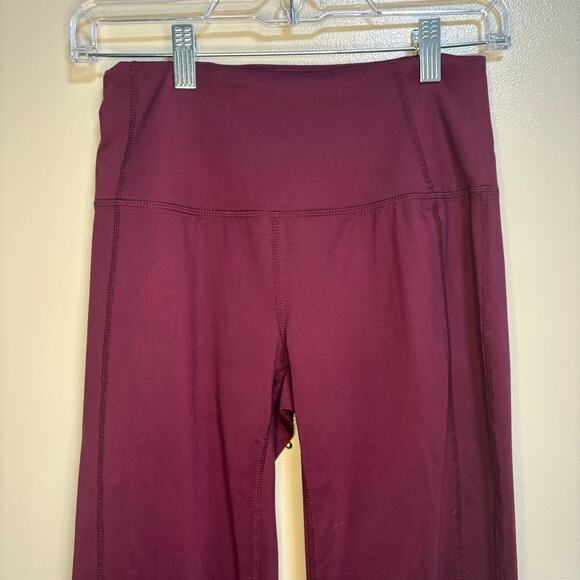 Zella Burgundy Flare Leggings Zip Pocket Small Athletic Athleisure Activewear - Picture 2 of 7
